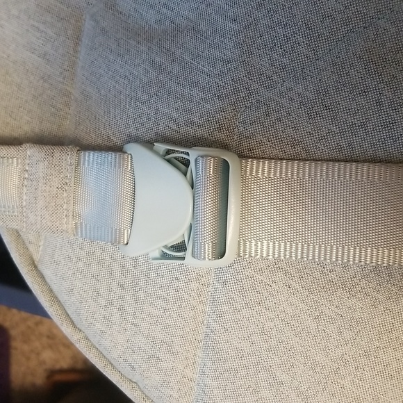 Vera Bradley Crossbody Kavu Style Bag with Matching Zip Around Wallet. Lite Blue - Picture 9 of 10